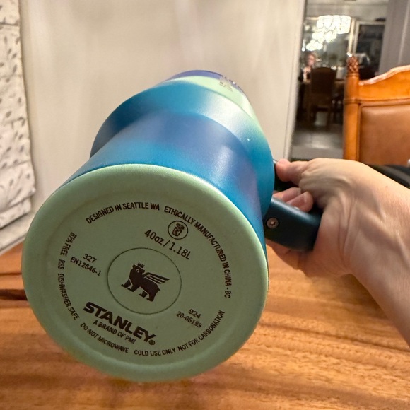 Stanley Coastal Team Motion Pro-tour Tumbler - Picture 3 of 5